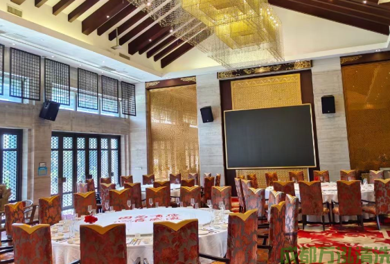 2025年8月8日遂宁某餐厅厨房油烟机和烟道清洗案例